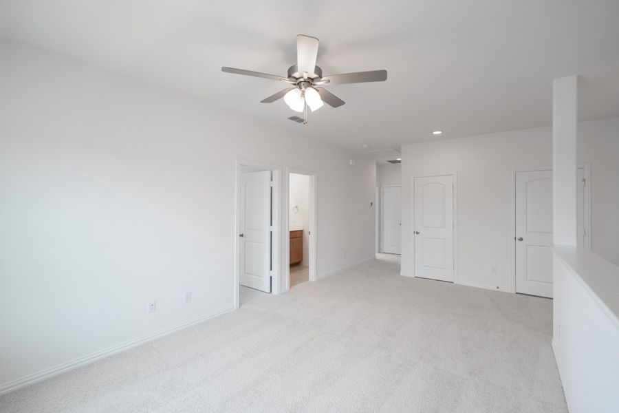 Spacious, unfurnished interior of a new home in Chalk Hill, Celina (Image 20). Spacious, unfurnished interior of a new home in Chalk Hill, Celina (Image 20).