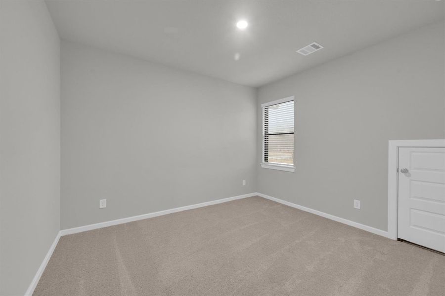 Spacious, unfurnished interior of a new home in Summer Place  35', Montgomery (Image 36).