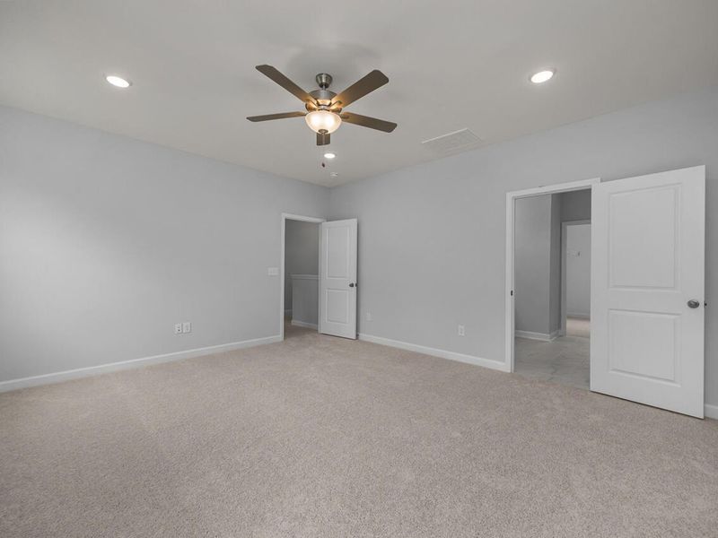 Spacious, unfurnished interior of a new home in Sage on North Main, Wake Forest (Image 20). Spacious, unfurnished interior of a new home in Sage on North Main, Wake Forest (Image 20).