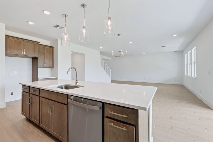 Representative furnished interior of a home built from the Jasper by William Ryan Homes in The Sanctuary – Royal Collection, Punta Gorda (Image 6).