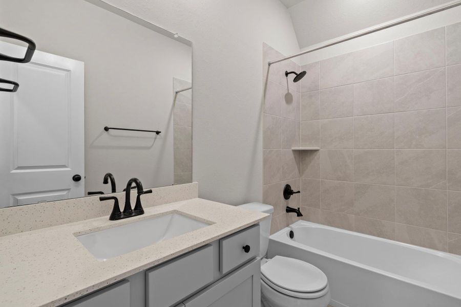 Image 36 of a home in Sienna 45', 50'.