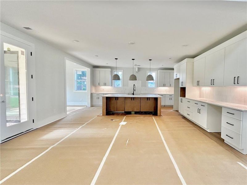 Image 12 of a home in .