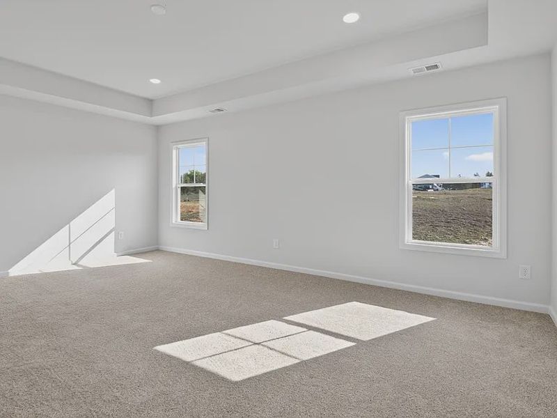 Spacious, unfurnished interior of a new home in Portrait Hills, Aiken (Image 12).
