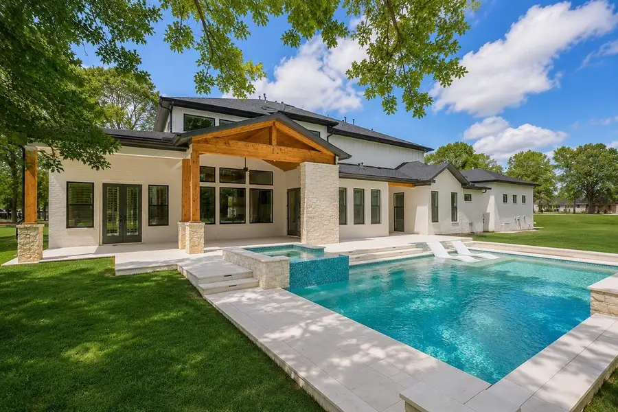 Exterior details and patio area of a home in , Montgomery (Image 18).