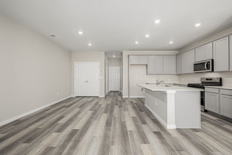 Image 25 of a home in Painted Prairie.