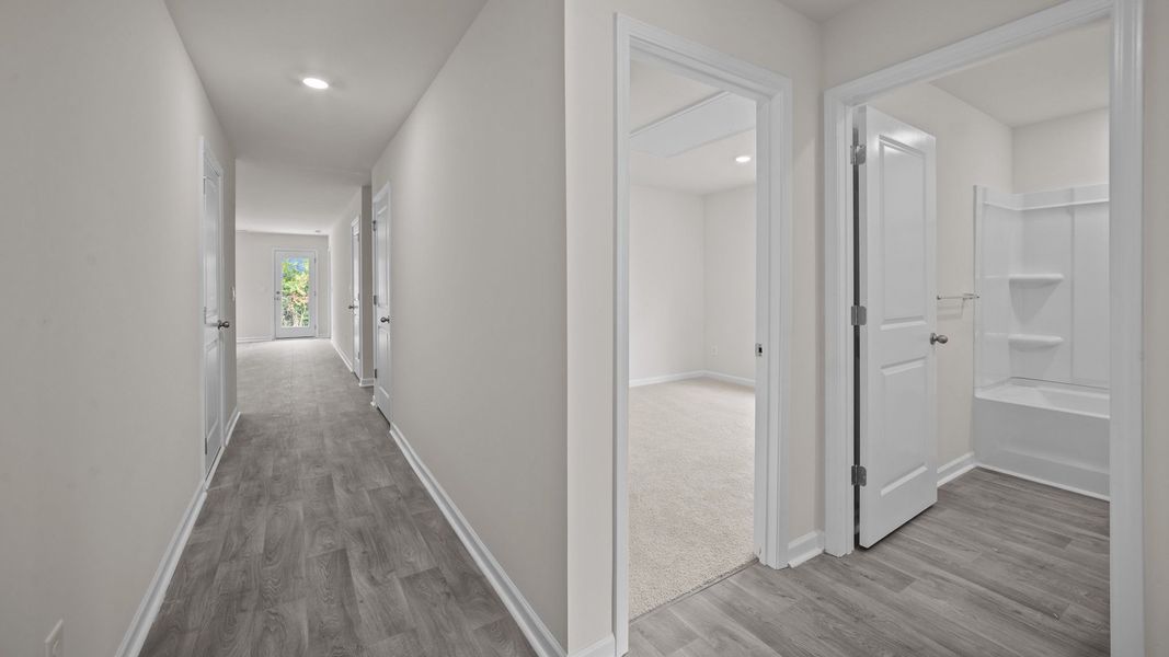 Spacious, unfurnished interior of a new home in Hobbs Farm, Ayden (Image 9).