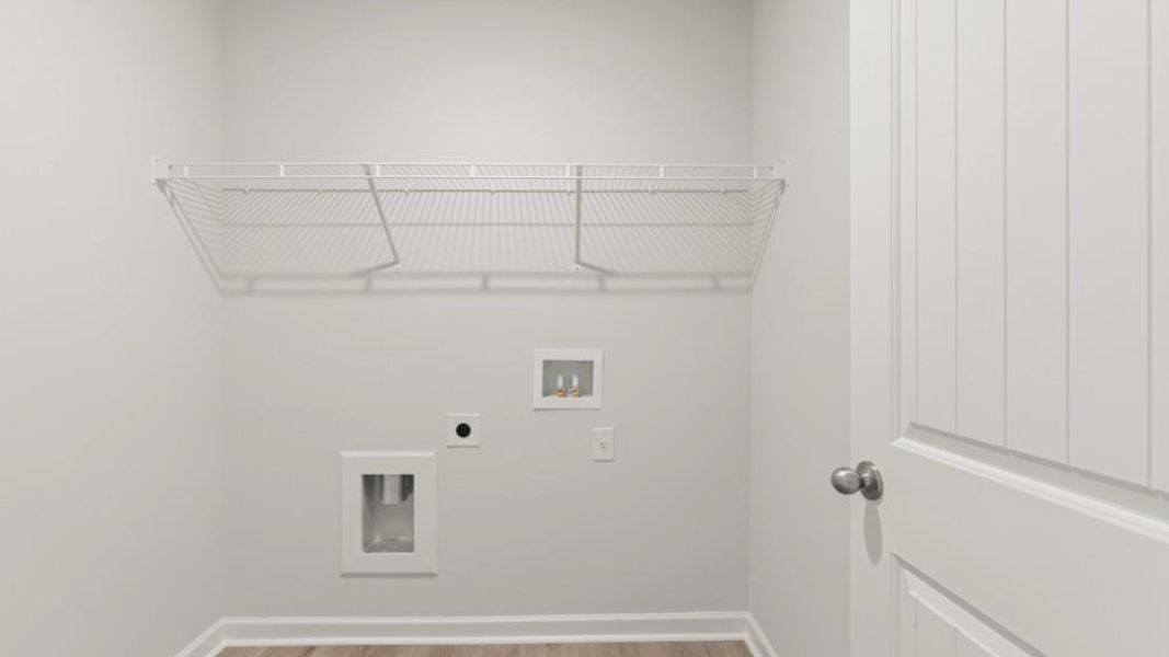 Spacious, unfurnished interior of a new home in Sheffield Highlands, Dallas (Image 18).