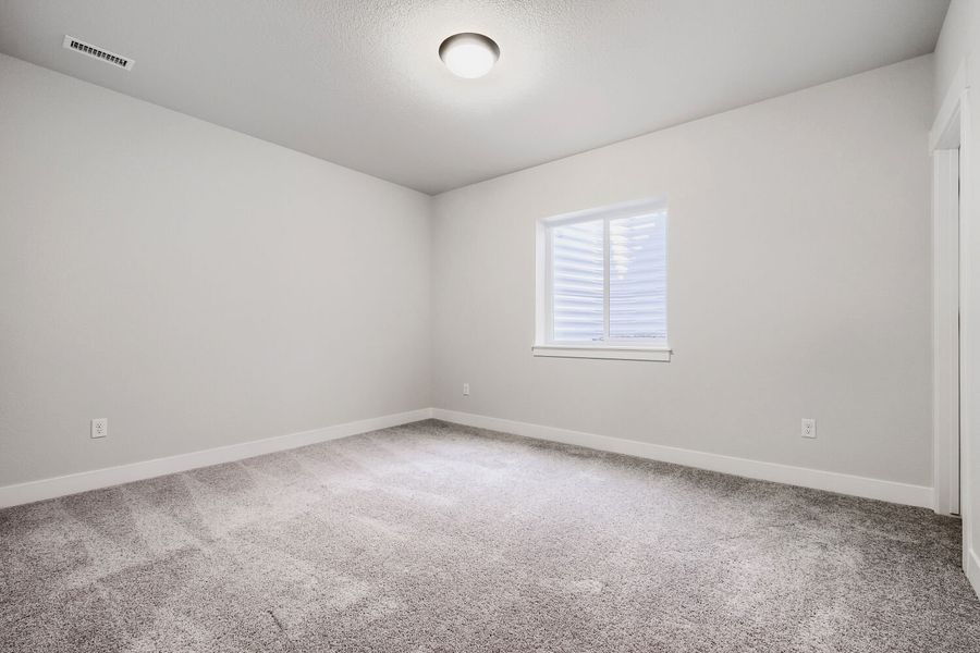 8688 Long Beach - Bedroom