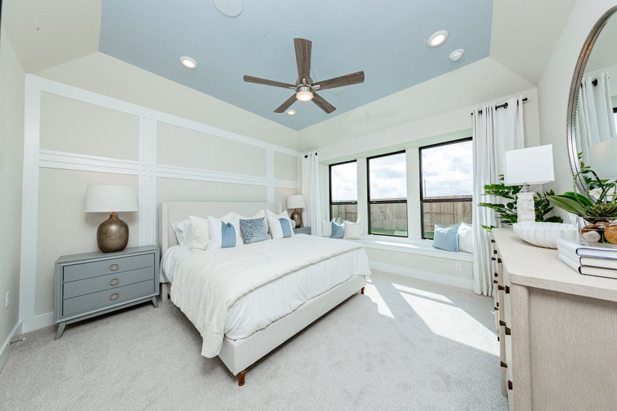 Representative furnished interior of a home built from the Somerset by Beazer Homes in Amira: Premier Collection, Tomball (Image 8).