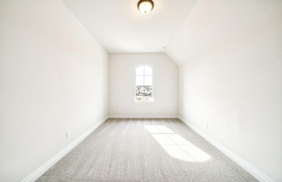 Spacious, unfurnished interior of a new home in Bridgeland 60′, Cypress (Image 19).