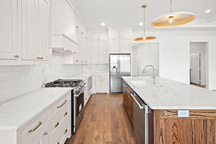 Furnished interior view inside a new home in , Tyler (Image 8).