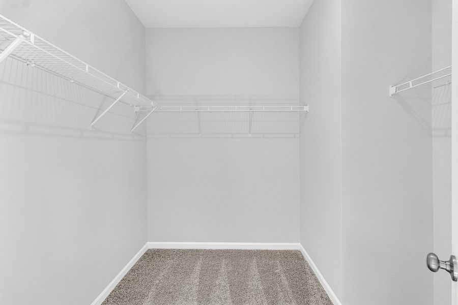 Spacious, unfurnished interior of a new home in Central Creek, Goose Creek (Image 25).