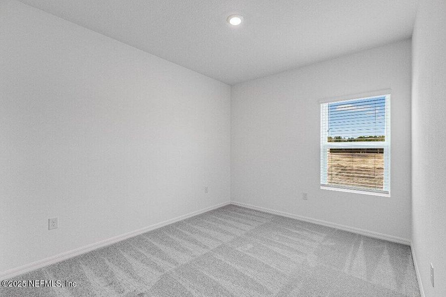 Spacious, unfurnished interior of a new home in Coopers Meadow, Jacksonville (Image 13).