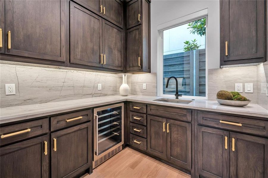 Furnished interior view inside a new home in , Dallas (Image 13).