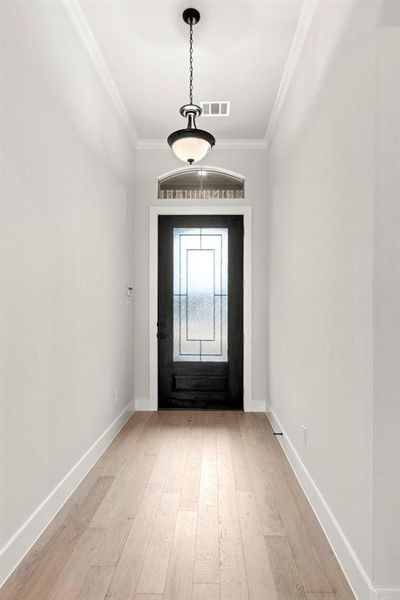 09. 160 Waterview - Entry (2)