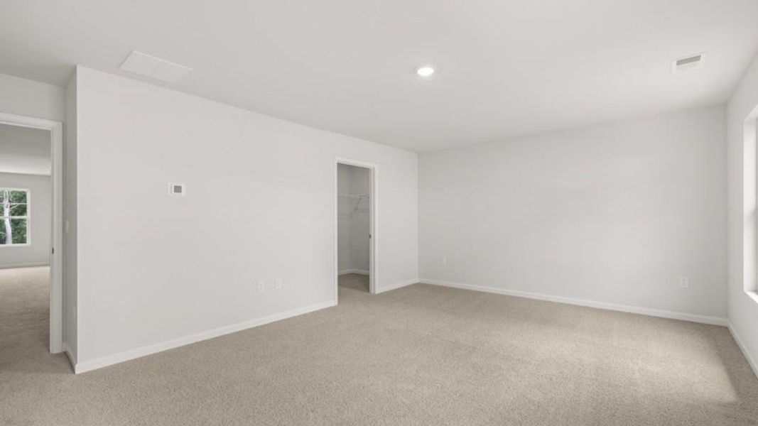 Spacious, unfurnished interior of a new home in Liberty Crossing, Braselton (Image 19).