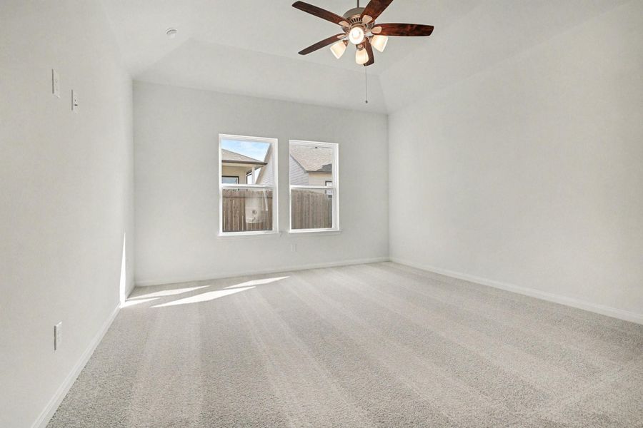 Spacious, unfurnished interior of a new home in Clear View Estates, Willis (Image 27).