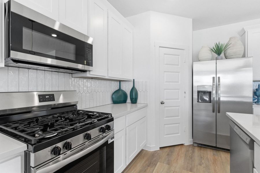 Furnished interior view inside a new home in Westland Ranch 50' Homesites, League City (Image 19).