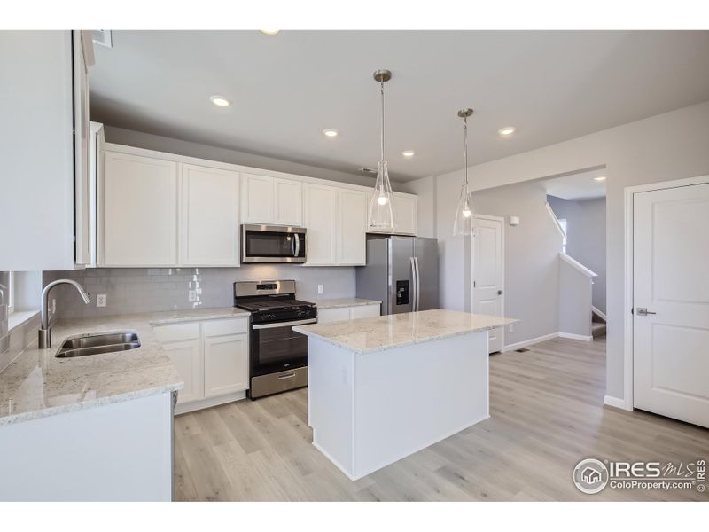 Picture reflects a similar floor plan, but not the exact house. Picture reflects a similar floor plan, but not the exact house.