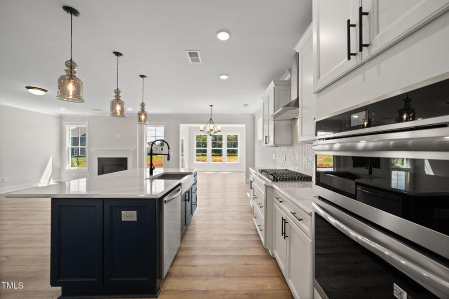 14-web-or-mls-DSC_9298 14-web-or-mls-DSC_9298