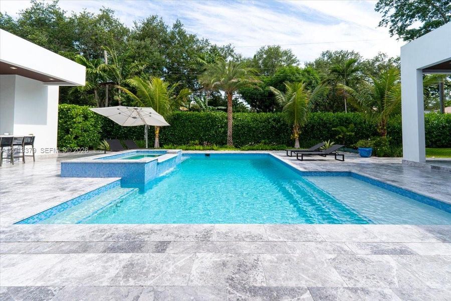Exterior details and patio area of a home in , Pinecrest (Image 26).