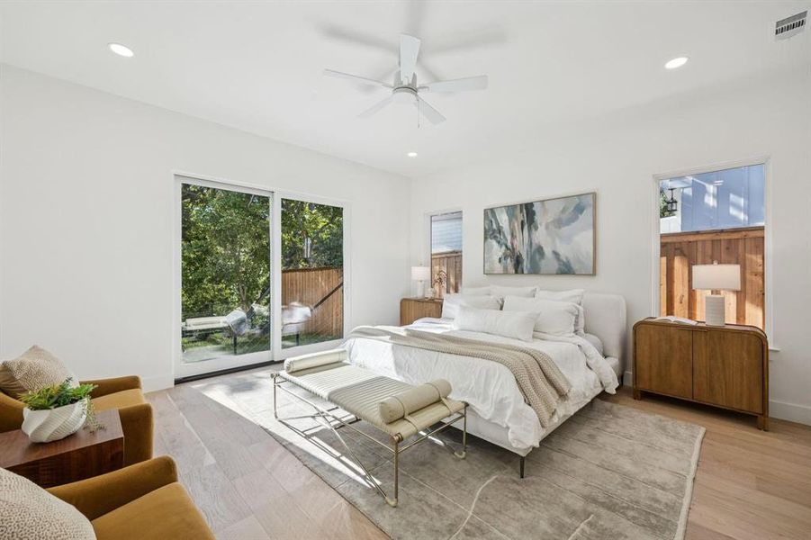 Furnished interior view inside a new home in , Dallas (Image 13).