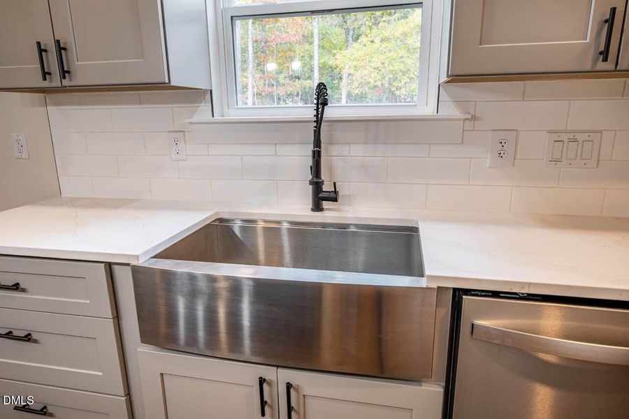 Kitchen Backsplash--4860FayettevilleRd-4