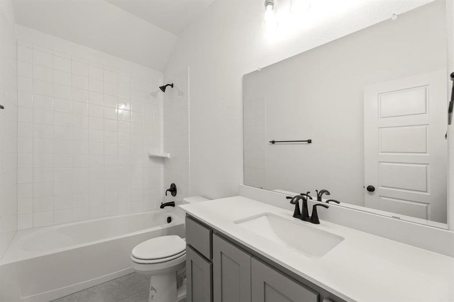 19_3513 Honeysuckle, Melissa 19_3513 Honeysuckle, Melissa