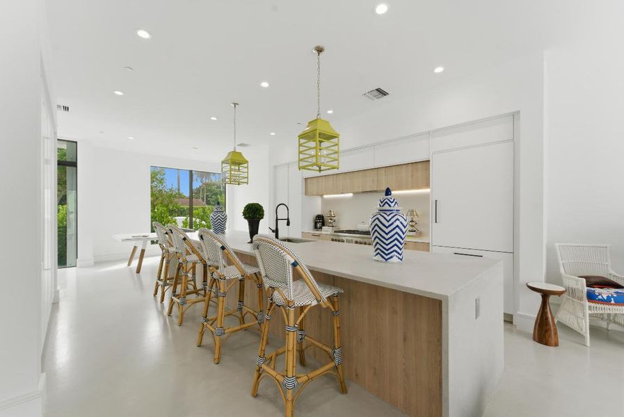 9 Dock St West Palm Beach FL 12