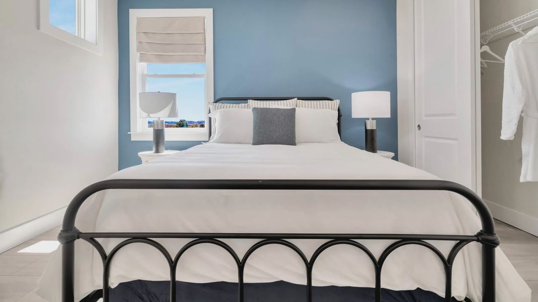 Furnished interior view inside a new home in Lagoon Residences at Epperson, Wesley Chapel (Image 23).