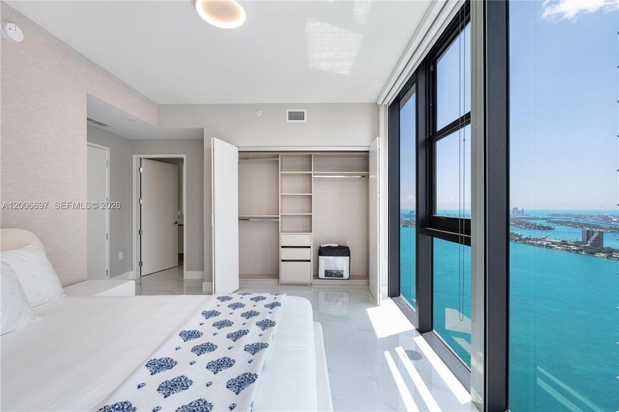 Image 80 of a home in .