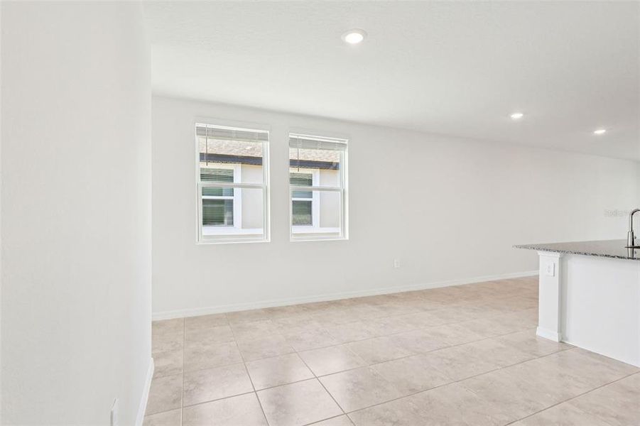 Spacious, unfurnished interior of a new home in Springs at Lake Alfred - Classic Series, Lake Alfred (Image 15).