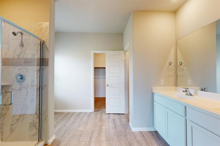 Furnished interior view inside a new home in Prairie Ridge at Goodland, Venus (Image 13). Furnished interior view inside a new home in Prairie Ridge at Goodland, Venus (Image 13).