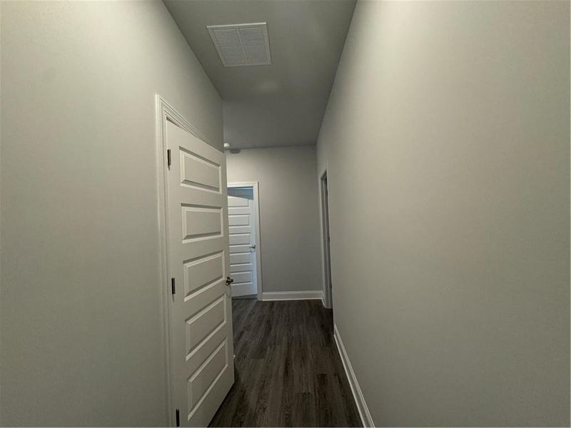 Spacious, unfurnished interior of a new home in Tuscany Hills, Douglasville (Image 21).