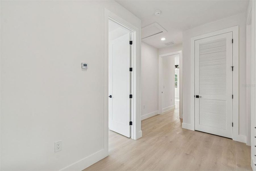 Spacious, unfurnished interior of a new home in , Tampa (Image 64).