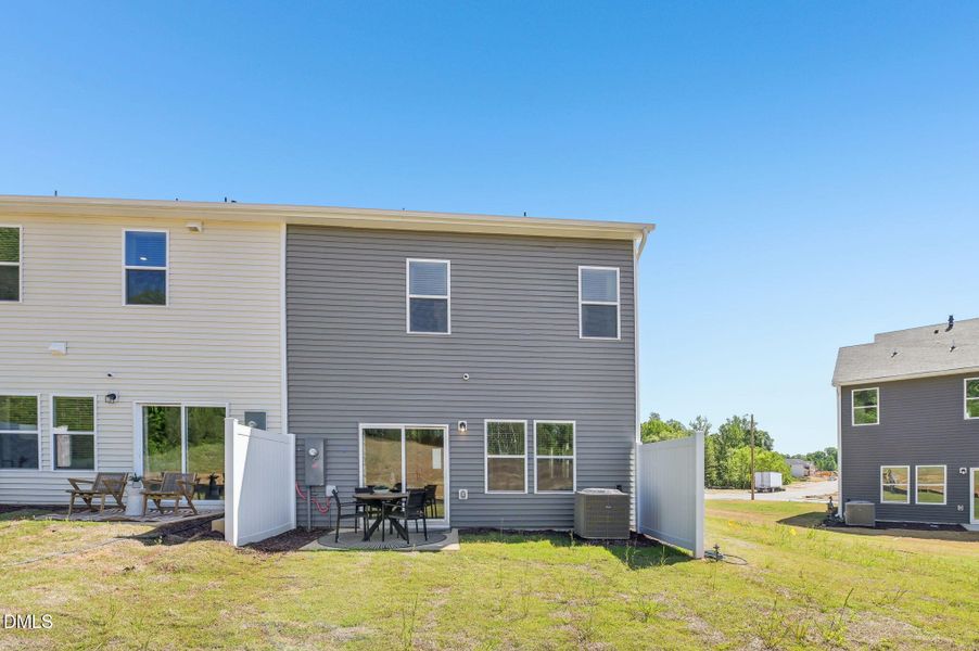 34-web-or-mls-Raleigh - Oakwood - 1066 W