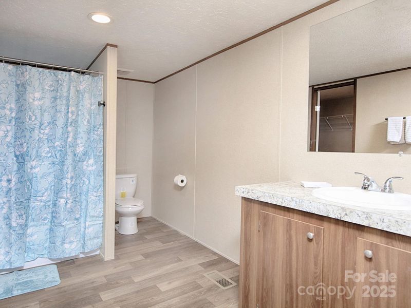 Primary Bath with Garden Tub