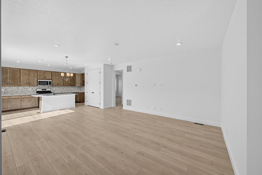 Spacious, unfurnished interior of a new home in Trailstone, Arvada (Image 12). Spacious, unfurnished interior of a new home in Trailstone, Arvada (Image 12).