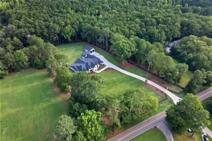 Image 83 of a home in .
