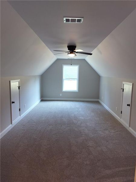 Spacious, unfurnished interior of a new home in , Franklin Springs (Image 10).