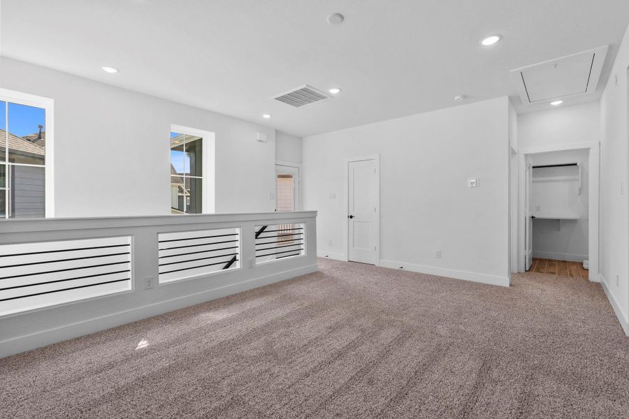 Spacious, unfurnished interior of a new home in Elyson, Katy (Image 15).