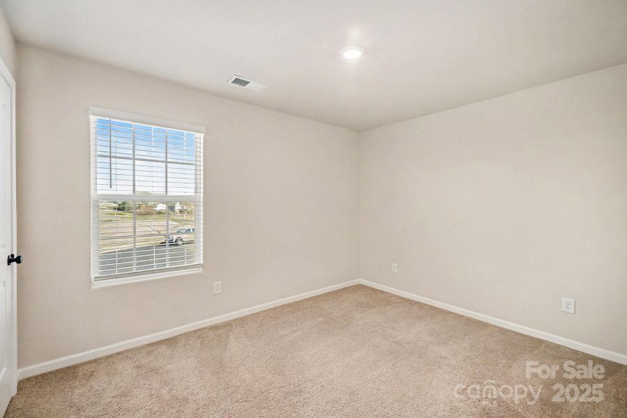 Spacious, unfurnished interior of a new home in , Shelby (Image 36).