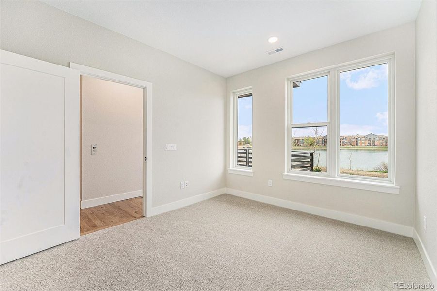 Spacious, unfurnished interior of a new home in , Superior (Image 8).