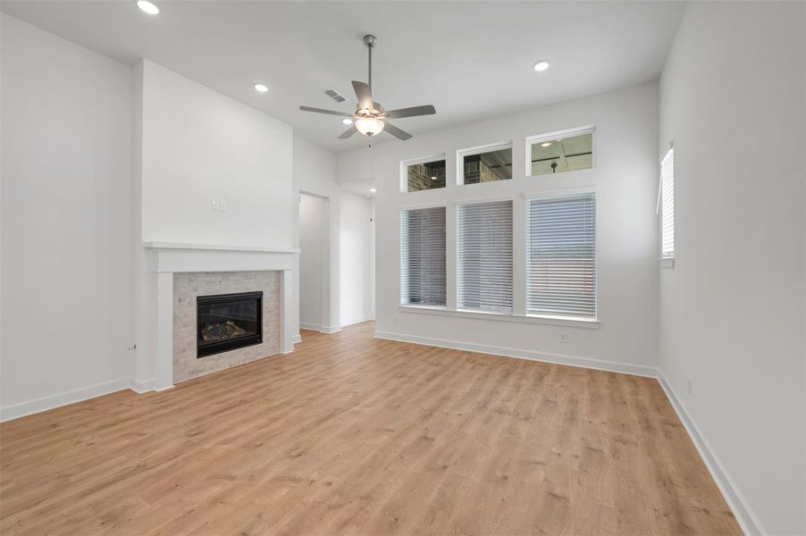 Spacious, unfurnished interior of a new home in Grange - Reserve Collection, Katy (Image 17). Spacious, unfurnished interior of a new home in Grange - Reserve Collection, Katy (Image 17).