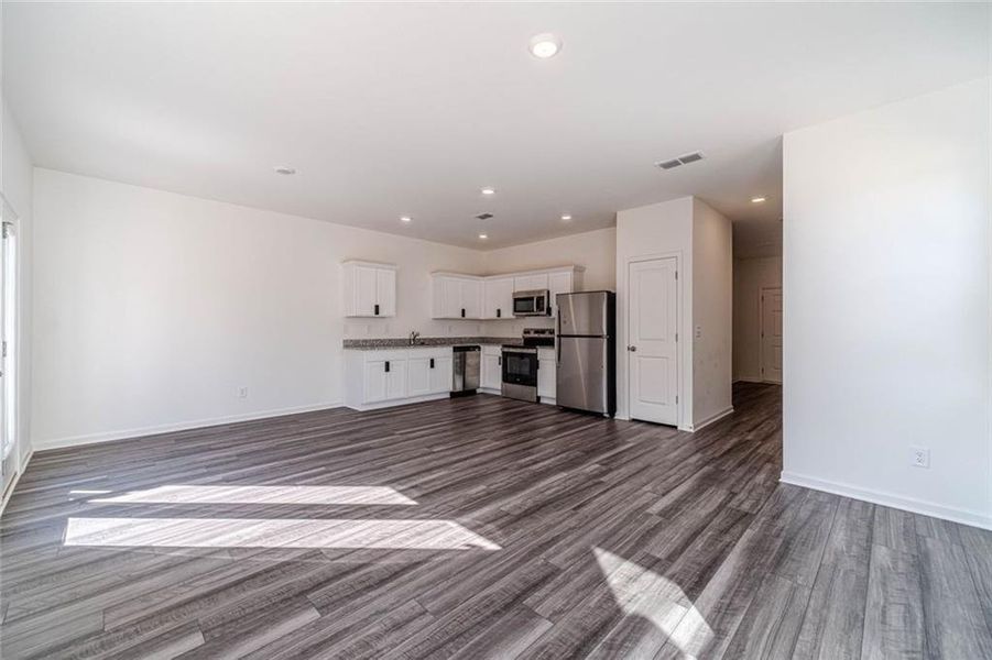 Spacious, unfurnished interior of a new home in , Winder (Image 13).