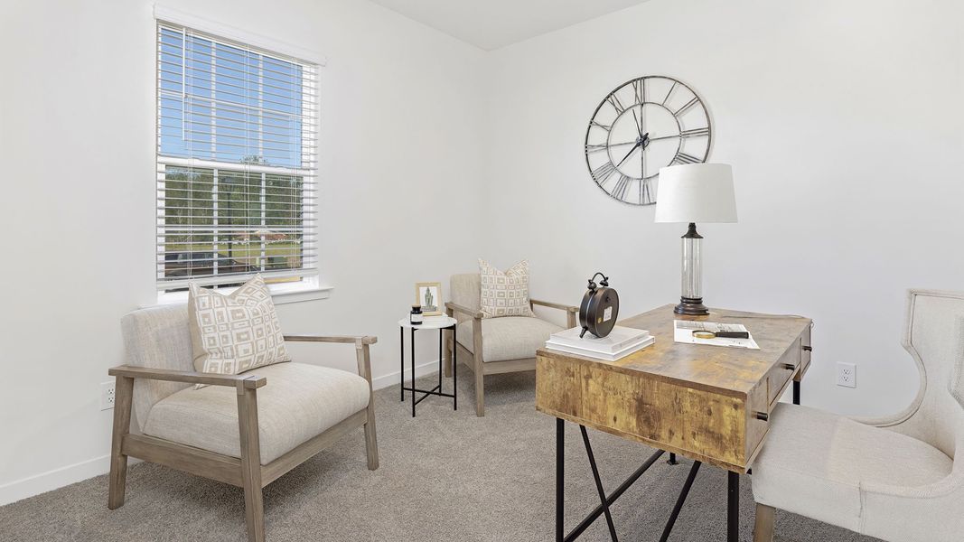 Representative furnished interior of a home built from the Freeport by D.R. Horton in Stanton, Richburg (Image 18).