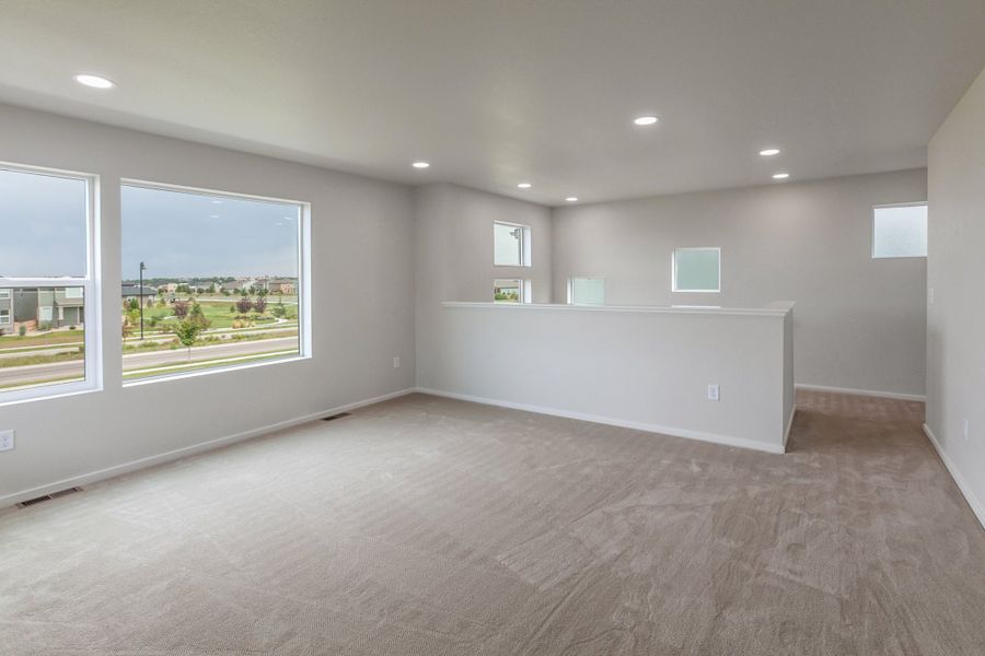 Spacious, unfurnished interior of a new home in Trailside, Timnath (Image 28).