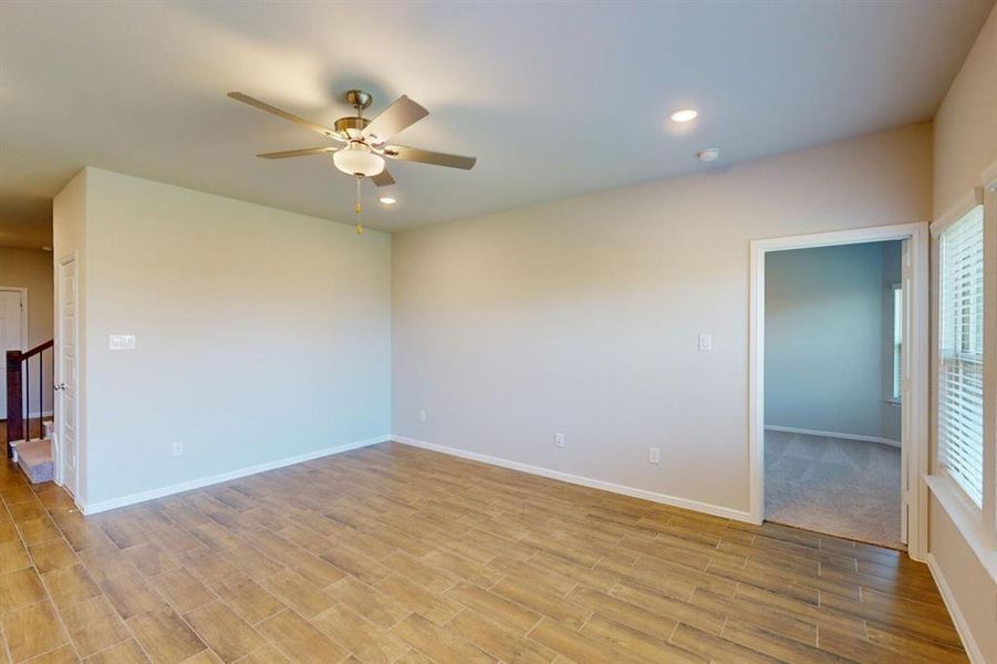 Spacious, unfurnished interior of a new home in Sanderos, Fort Worth (Image 15). Spacious, unfurnished interior of a new home in Sanderos, Fort Worth (Image 15).
