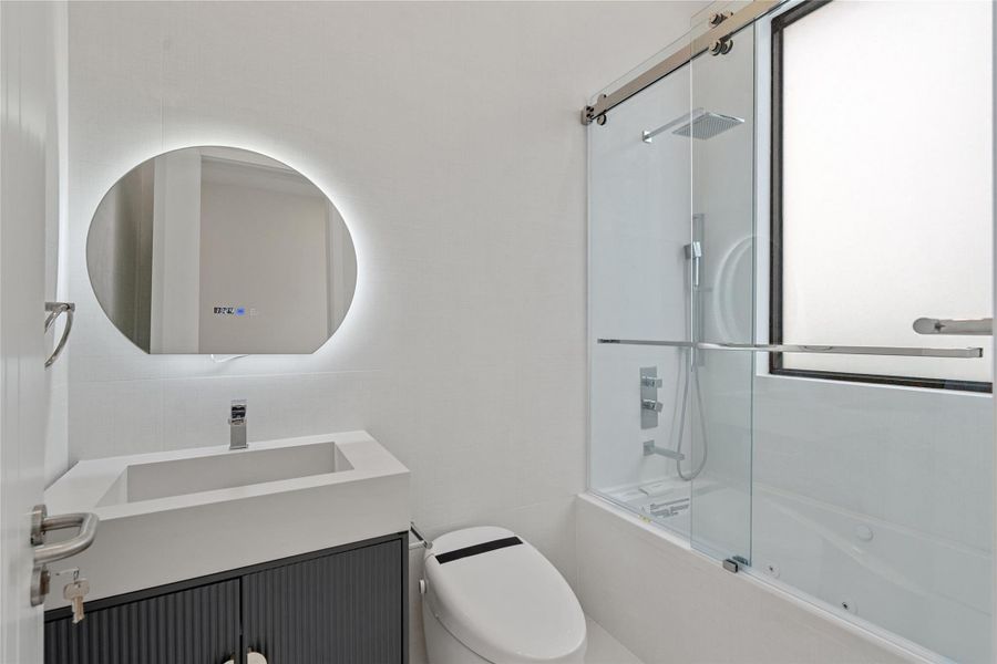 Furnished interior view inside a new home in , Pompano Beach (Image 10).