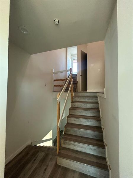 Spacious, unfurnished interior of a new home in , Dallas (Image 3).